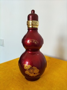 【酒瓶收藏】红釉葫芦瓶难得糊涂半斤装酒瓶(完美品相)
