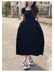 气质百搭黑天鹅连衣裙 假两件高腰拼接时尚设计款 方领显瘦长裙