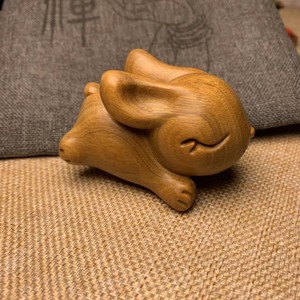 绿檀木雕飞天玉兔手把件飞跃兔可爱卡通小兔子木雕家具摆饰摆件