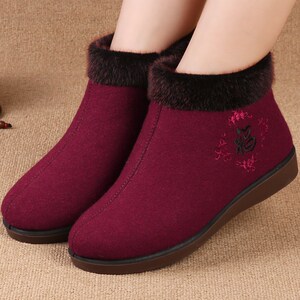 老北京布鞋女冬季棉鞋加绒高帮防滑软底妈妈鞋中老年人奶奶保暖鞋