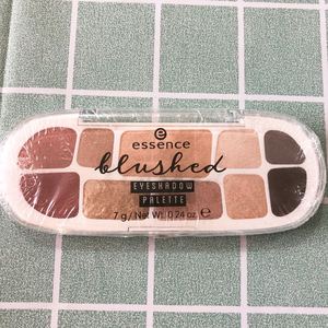 现货包邮 德国Essence nude blushed 彩妆十色眼影盘 7g