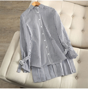 2018春新款竖条纹后背单排扣风琴褶衬衣女