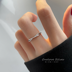 S925纯银戒指女小众设计莫比乌斯情侣指环轻奢高级感素圈食指戒指