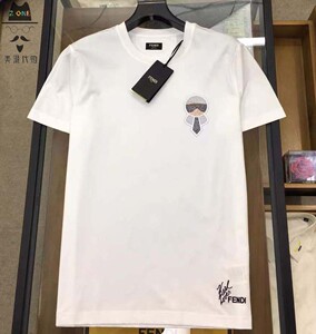 现货fendi 芬迪 22春夏新款 老佛爷烫钻小logo男女签名短袖t恤
