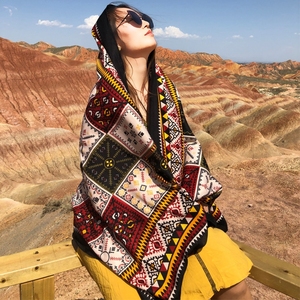 青海湖沙漠旅游大披肩女围巾两用防晒保暖茶卡盐湖民族风两用纱巾