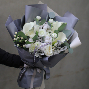 eliza新品进口白色马蹄莲棉花圣诞节温暖精致韩系花束高端花店