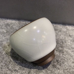 李善明善款汝窑汝瓷停烧一代老釉水月白铁胎鸡蛋杯茶杯品杯开片