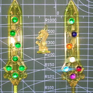 国庆特价两把sd高达三国传七星剑真曹操配件带珠子玉玺一套黄色