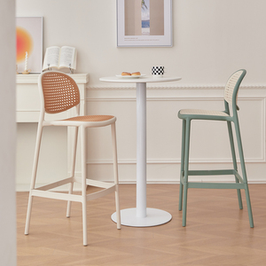 北欧简约吧台椅创意塑料酒吧椅可叠放高脚椅定制家用设计师高脚凳