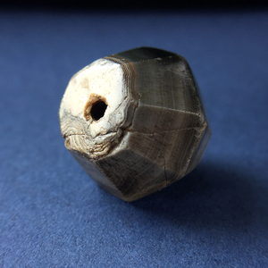 唐代缠丝玛瑙八棱珠子 18 mm古珠保真古代丝绸之路古董文玩收藏品