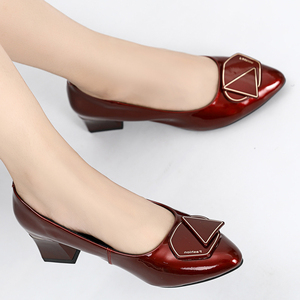 船鞋女2022年新款夏季浅口真皮女士单鞋韩版百搭粗跟尖头软底皮鞋