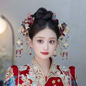 新中式秀禾新娘头饰红色造液花朵发簪超仙大气流苏步摇婚礼饰品女
