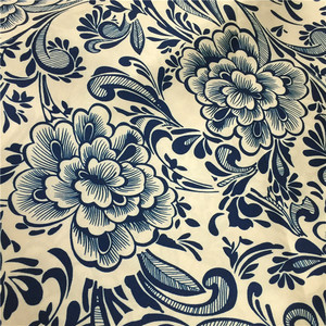 白底青花印花缎面色丁 民族青花瓷风软缎 旗袍面料舞蹈服布料