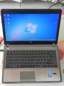 惠普笔记本灰屏