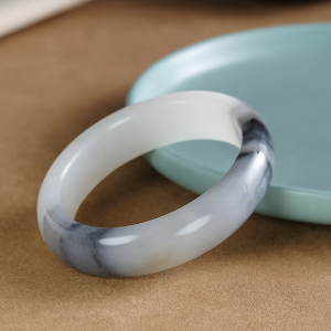 新疆和田玉青花籽料贵妃镯手镯润玉缘玉镯水墨丹青61g57mm