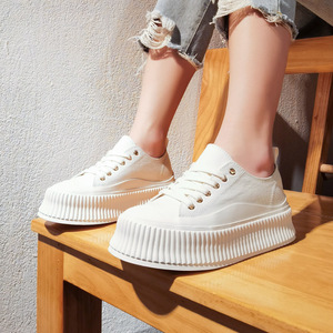 网红女鞋夏天厚底百搭小白鞋2021新款韩版松糕休闲鞋子超火饼干鞋