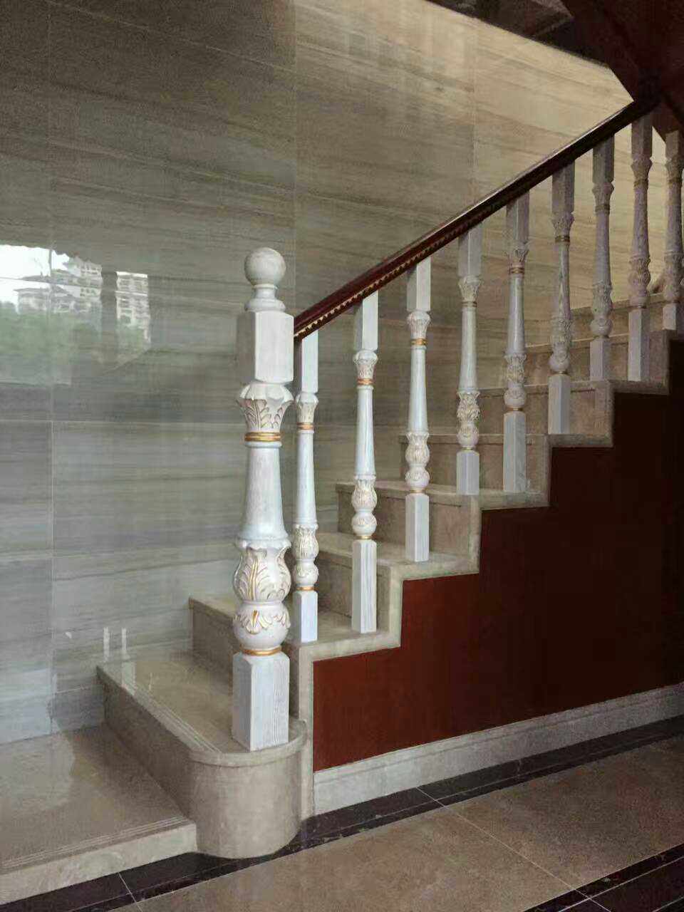 定制实木 楼梯立柱扶手楼梯围栏飘窗楼梯栏杆别墅复式楼梯木扶手
