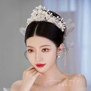 2022新款花朵珍珠皇冠新娘头饰仙美主婚纱王冠结婚造型跟妆发饰品