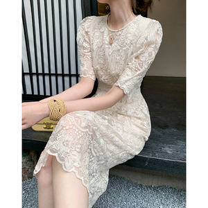 JWUNIQUE气质法式蕾丝连衣裙女夏季2024新款泡泡袖设计中长款裙子