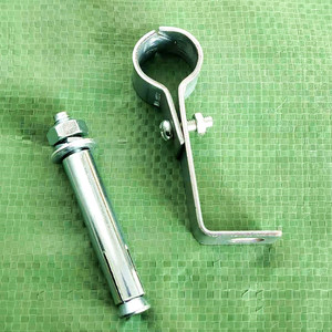 天然气管道固定铁膨胀管卡4分 6分1寸直角抱箍卡扣 镀锌u型卡螺丝