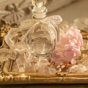 vintage法式轻奢少女头像浮雕复古香水香薰瓶储物拍照道具送蕾丝