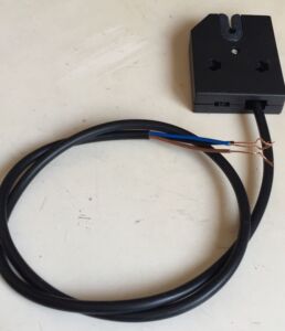 纺织行业用高性能,高频率断丝检测器,断纱传感器 ht18m-d180no