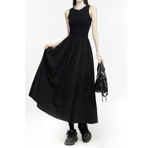黑色背心裙赫本风2024韩版新款收腰显瘦大裙摆简约气质中长款裙子