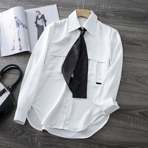 柜子1699篙端品质垂坠感赞进k三醋酸工装风宽松带领带长袖白衬衫