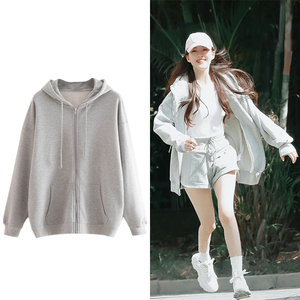 明星同款灰色卫衣