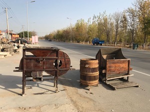 民俗怀旧老物件农耕文化旧农具辘轳木水车风车打稻机稻谷机土砻子