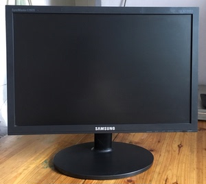 原装samsung/三星19寸宽屏液晶显示器 e1920三星显示器包邮 好用