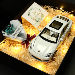 保时捷帕拉梅拉panamera合金汽车模型仿真轿跑情人节生日礼物男生