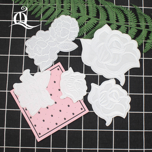 白色玫瑰花补丁酒店床单被套窗帘桌布裙子羽绒服补花 衣裙修布贴