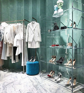 服装店橱窗展示架摆放鞋包包架轻奢流水台女装店装饰亚克力展台