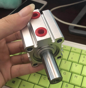 上海新益空心杆气缸sqw薄型气缸qcq2wb32-20-g特殊活塞杆薄型气缸