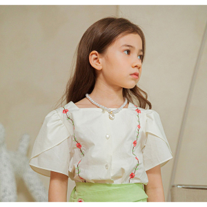 t_1481775915203_0272淘宝花儿小铺韩国童装22春新berry女童甜美