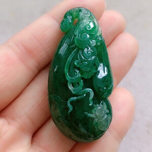 天然独山玉帝皇绿福瓜果如意挂件吊坠玉牌南阳翡翠颈饰天蓝满绿