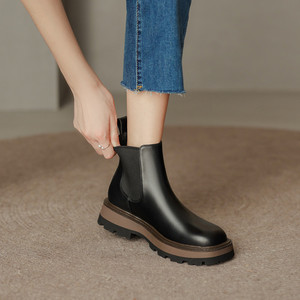 新款圆头真皮平底马丁靴女英伦风厚底百搭短靴切尔西靴子60人付款158