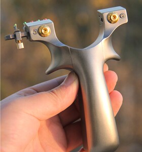 正品tc21全钛合金锁凤8八代反曲射准弹弓 线切割快压一体夹片扁皮