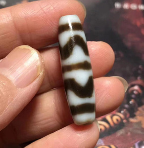 西藏天珠正品l双虎牙天珠 至纯天珠冒油长36直径12