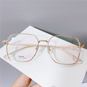 适合方脸的眼镜框方形