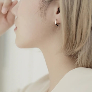 睡觉不用摘的耳钉女925纯银网红气质韩国简约耳扣耳圈小几何耳环