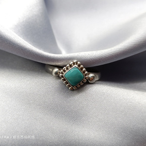 925纯银方形戒指天然绿松石镶嵌 印度尼泊尔手工不规则戒面银饰