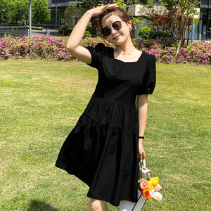 小个子黑色连衣裙夏季新款法式方领显瘦小黑裙遮肚子短款a字裙子