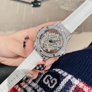 白石源黄氏淘宝时来运转情侣表中性手表女酒桶型时尚镶钻镂空大表盘