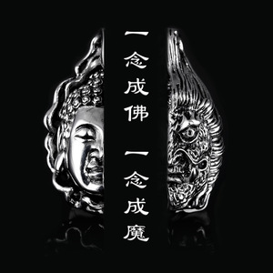 善恶佛魔项链钛钢男士个性复古潮饰品雕刻双面像佛魔一念之间吊坠