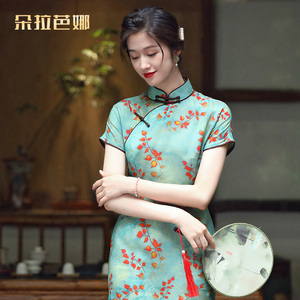 朵拉芭娜优雅气质旗袍女夏季复古中国风苎麻绿色印花改良版连衣裙