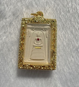 泰国真品佛牌 龙婆本庙2556崇迪必达双面 吊坠 泰国特色 泰国特产