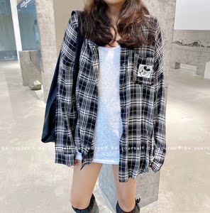 2021秋季新款韩版宽松休闲卡通米奇印花格子衬衣长袖上衣潮衬衫女