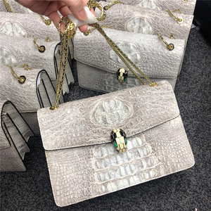 喜马拉雅鳄鱼皮女包奢侈品宝格丽款蛇头链条斜挎单肩包女士小方包